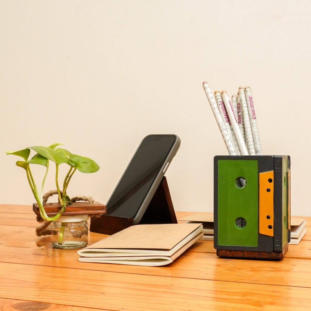 Pen Holder